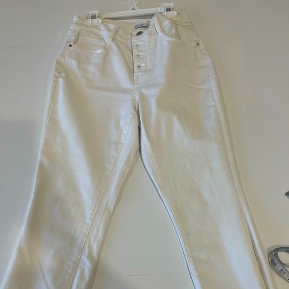 Nine West skinny ankle white jeans size 8 button fly, 98% cotton NEW NO TAGS - Picture 1 of 7